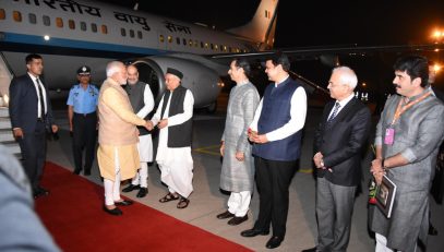 Governor Bhagat Singh Koshyari receives Prime Minister of India Narendra Modi at Lohgaon Airport