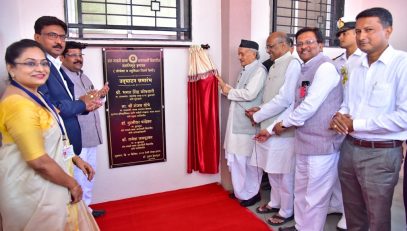 Governor Bhagat Singh Koshyari inaugurated new hostel building of Sant Gadge Baba Amravati University. Union Minister of State for HRD Sanjay Dhotre, Vice Chancellor Murlidhar Chandekar and others were present