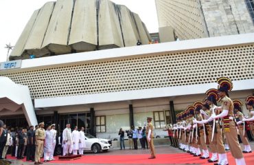 Governor receive Gaurd of Honour