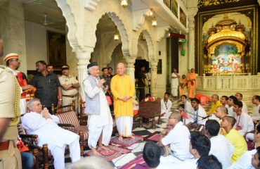 Governor Bhagat Singh Koshyari today visited the ISKCON temple at Juhu in Mumbai and interacted with devotees. ISKCON President Braj Hari Das, Surdas, Devkinandan Das, industrialists Gopichand Hinduja and Ashok Hinduja were present