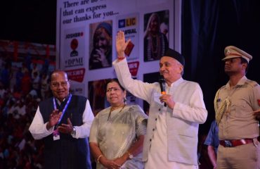 Governor Bhagat Singh Koshyari visited the Mumbai Kauthig 2020, Uttarakhand’s Annual Cultural event at Ramleela Ground, Nerul, Navi Mumbai. Kauthig Foundation is organizing the Uttarakhand event. MLA Manda Mhatre and others were present