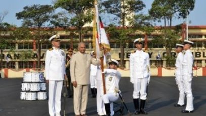 1३.02.2020:  लोणावळा येथील भारतीय नौदलाच्या आयएनएस शिवाजी या प्रशिक्षण संस्थेला राष्ट्रपती श्री कोविंद यांच्या हस्ते राष्ट्रपती ध्वज (प्रेसिडेंट कलर) प्रदान करण्यात आला. यावेळी राष्ट्रपतींच्या सुविद्यपत्नी सविता कोविंद, राज्यपाल भगत सिंह कोश्यारी, नौसेना अध्यक्ष एडमिरल करमबीर सिंह उपस्थित होते.