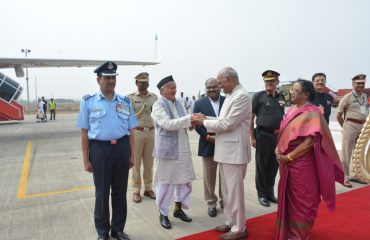 President of India Ram Nath Kovind who was on a 2-day visit to Pune left for Delhi. Smt Savita Kovind accompanied the President. Governor Bhagat Singh Koshyari, Transport Minister Adv. Anil Parab and senior government officials saw off the Hon'ble President