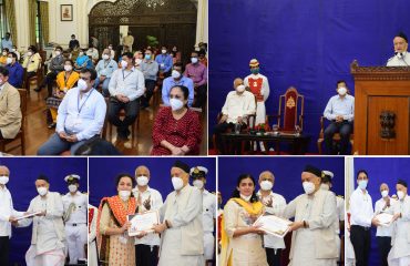 30.09.2020 : राज्यपाल भगतसिंह कोश्यारी यांच्या  हस्ते वैद्यकीय क्षेत्रातील कोव‍िड वॉरियर्सचा सत्कार