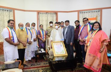 20.10.2020 : जैन आंतरराष्ट्रीय व्यापार संघटनेचे संस्थापक सदस्य व संचालक पृथ्वीराज कोठारी यांना राज्यपाल भगतसिंह कोश्यारी यांच्या हस्ते भारत जैन रत्न पुरस्काराने सन्मानित करण्यात आले. यावेळी मिरा भाईंदरच्या आमदार  गिता जैन, राजगुरु फाऊंडेशनचे संपतराज जैन, कोक‍िलाबेन झवेरी, प्रकाश झवेरी, चंपालाल, कल्याणमस्तु परिवाराचे निलेश शहा, योगेश जोशी आदी मान्यवर उपस्थित होते.