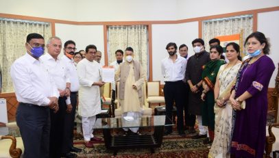 MNS President Raj Thackeray meets Governor