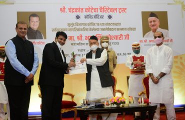 Governor felicitated the Covid Warriors from the Mulund Suburb of Mumbai.