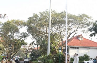 Governor unfurled the National Flag at Raj Bhavan, Mumbai on the occasion of Republic Day