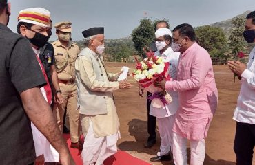 03.02.2021 : राज्यपालांचे सुरगाणा तालुक्यातील अहमदगव्हाण हेलिपॅडवर स्वागत