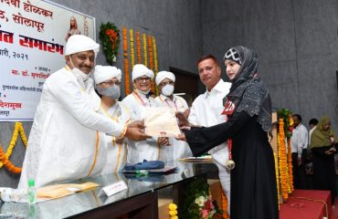22.02.2021 : Governor presides over 16th Convocation of Solapur University