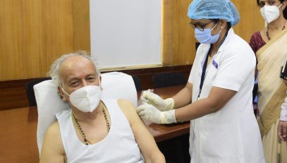 05.03.2021 :  Governor Koshyari gets first dose of Covaxin at J J Hospital