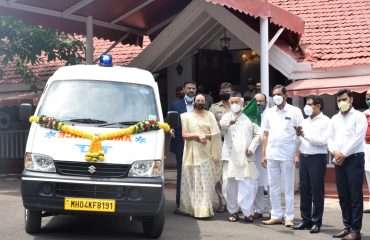 31.05.2021 : राज्यपालांच्या हस्ते करोना रुग्णवाहिकेचे लोकार्पण संपन्न
