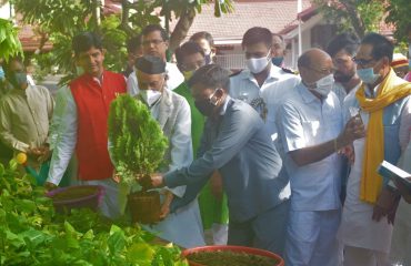 26.06.2021 : Governor plants sapling on the occasion of 54th birth anniversary of Tarun Sagar Maharaj