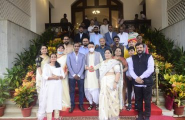 21.07.2021:  हिंदी काश्मीर संगम’ या संस्थेच्या वतीने आयोजित कार्यक्रमात पुस्तक प्रकाशन, साहित्यिक व समाजसेवक यांचा सन्मान