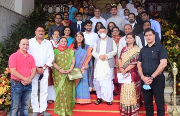 02.08.2021 : Governor felicitates ground level Corona Warriors