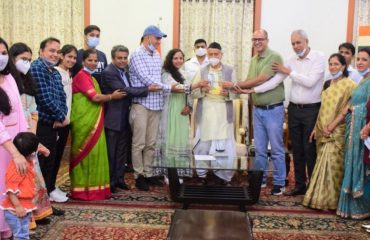 Governor released the book Lakhanpur Ke Katyur