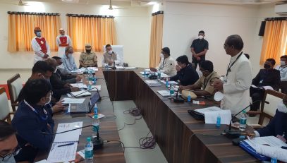 Governor had a meeting with officers of district administration during his visit to the Hingoli district of Marathwada.