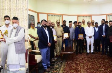 09.10.2021: Governor felicitates Corona Warriors from Navi Mumbai and Thane