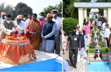 Governor visited the Maha Samadhi of Rashtra Santa Tukadoji Maharaj