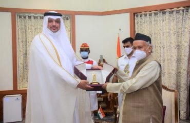 22.12.2021 : Qatar Consul calls on Maharashtra Governor