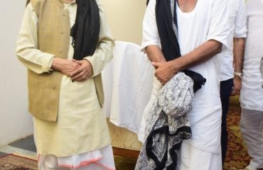 23.12.2021: Morari Bapu meets Governor Koshyari