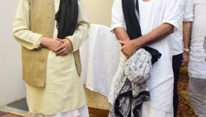 23.12.2021: Morari Bapu meets Governor Koshyari