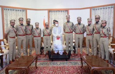 13.01.2022 : IPS probationary officers of 2020 batch called on Governor