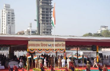 26.01.2022 : Governor Bhagat Singh Koshyari unfurled the National Flag and delivered his Republic Day Message to the people of Maharashtra on the occasion of the 72nd anniversary of the Republic of India at the State function in Mumbai. Chief Minister Uddhav Thackeray, Smt Rashmi Thackeray, Revenue Minister Balasaheb Thorat, Home Minister Dilip Walse Patil, Guardian Minister Aslam Sheikh, Deputy Chairperson of State Legislative Council Dr Neelam Gorhe, Mayor of Mumbai Kishori Pednekar and officials were present.