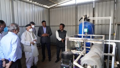 Governor visited the A S Agri and Aqua modern agriculture project