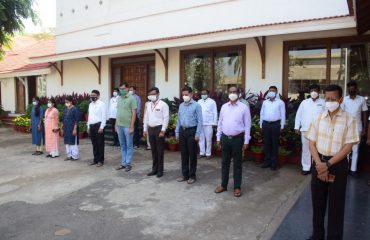 Raj Bhavan pays tribute to martyrs on Martyrs’ Day