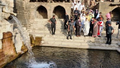 Governor visited the world famous Lonar Crater Lake at Lonar in Buldhana District