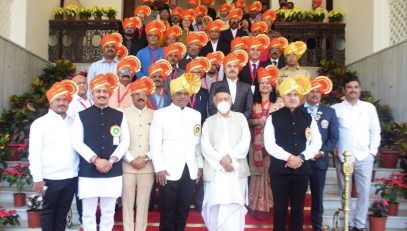 Governor presented the Kartavyam Prerana Puraskar