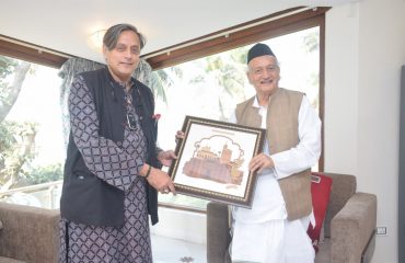 Member of Parliament Shashi Tharoor met Maharashtra Governor