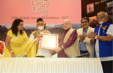 Governor presented Bombay Art Society's prestigious 'Roopdhar' award to Ravi Paranjpe