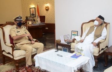Director General of Police, Maharashtra Rajnish Seth called on Governor