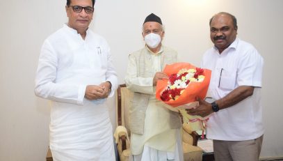 Revenue Minister Balasaheb Thorat and Minister of Transport and Parliamentary Affairs Anil Parab met Governor