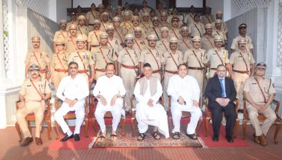 Governor presents President’s Police Medals for 2020 to 97 Police Officers, Personnel