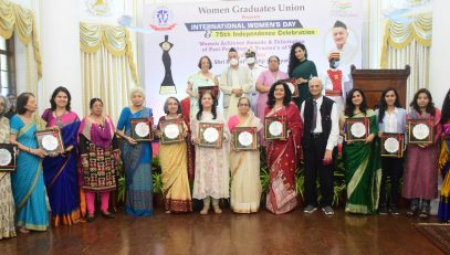 07.04.2022 : Governor felicitates Women Achievers at Raj Bhavan