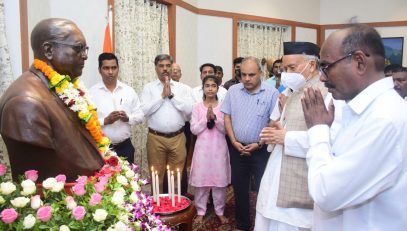 14.04.2022 : Raj Bhavan : Governor Koshyari offers tributes to Dr Ambedkar