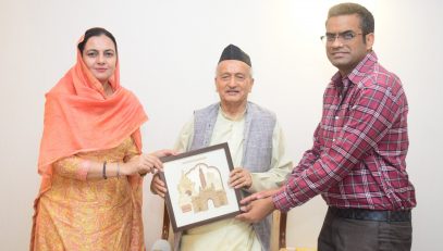 22.04.2022 : The Mayor of Chandigarh Sarabjit Kaur called on Governor