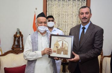 20.04.2022 : Kurdish - Slemani Governor from Iraq meets Governor Koshyari