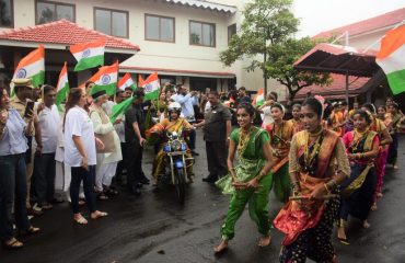 07.08.2022 : Governor flagged off a women's bike rally on the occasion of Azadi Ka Amrit Mahotsav