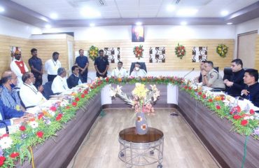 Governor had a meeting with the officials of District administration at the Government Guest House at Latur