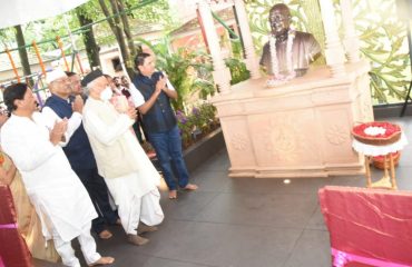 Governor unveiled the memorial of Yoga and Ayurveda Guru Dr Balaji Tambe in Pune