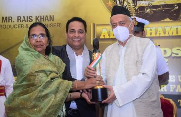 12.09.2022 : Governor Koshyari presents Param Veer Abdul Hameed Awards at Raj Bhavan