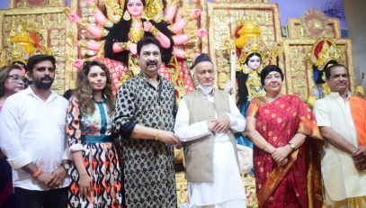 30.09.2022 : Governor Koshyari visits Kumar Shanu's Durga Puja Mandal