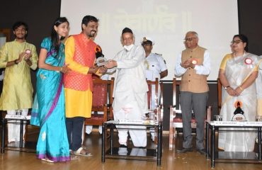 11.10.2022 : Governor felicitated young doctors and medical students