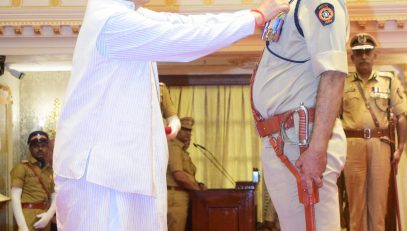 13.10.2022 : Governor presents President’s Police Medals to 114  Police Officers, Personnel