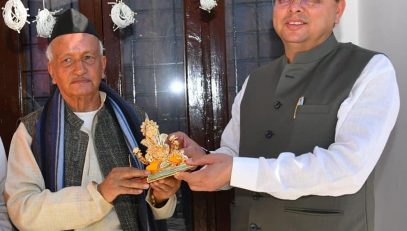 24.10.2022 : Uttarakhand CM met Governor Koshyari