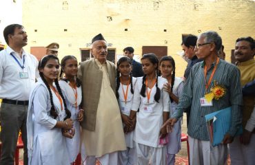 29.10.2022 : Governor visits the Ram Bharose Lal Arya Inter College